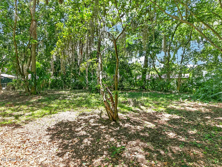 417 S Pine Ave — Photo 49