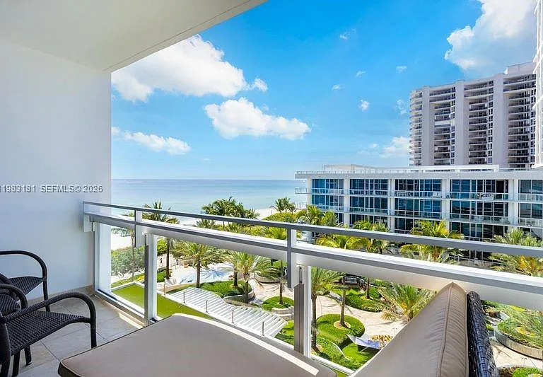 6801 Collins Avenue Cu #610-612 — Photo 2