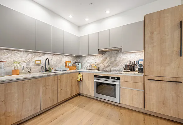 Rented by Compass | media 14