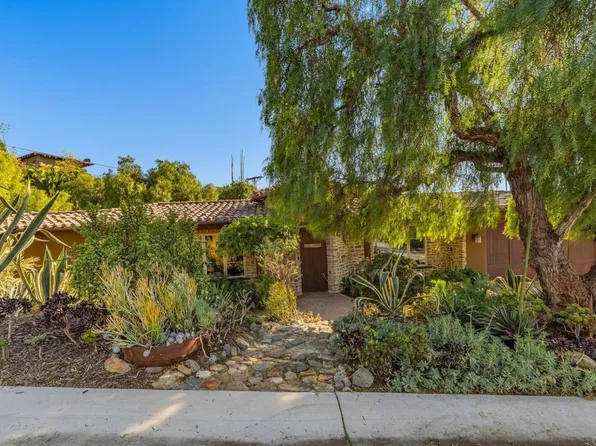 825 Gonzales St, Solana Beach, CA 92075