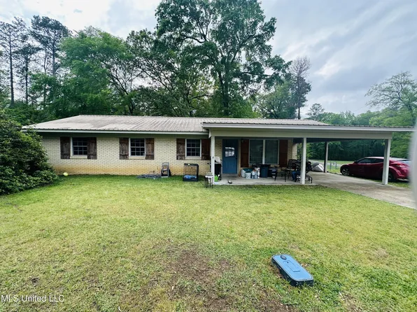 502 White St, Mendenhall, MS 39114