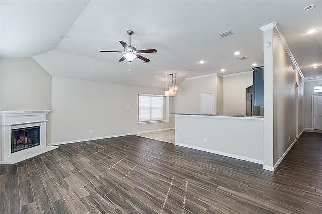 1st image of 925 Misty Oak Trl