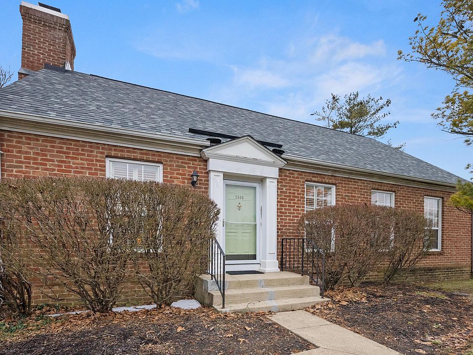 1st image of 2566 Swan Dr Unit 2566