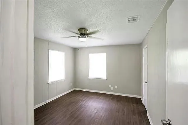 3109 Hunter St #A — Photo 7