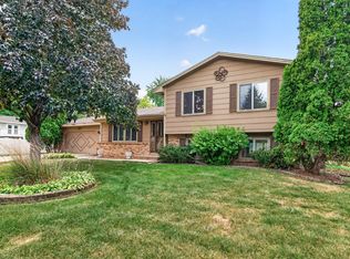 8211 Sheridan Ave N, Brooklyn Park, MN 55444