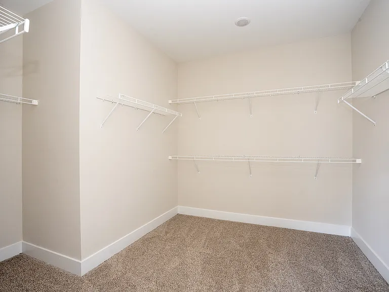 112 Village Dr #112 — Photo 16
