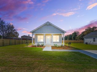 609 W Godwin St, Dunn, NC 28334