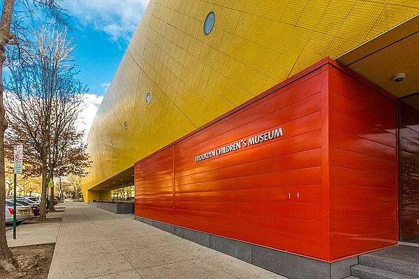 Rented by Dixon Advisory USA Inc. | media 43