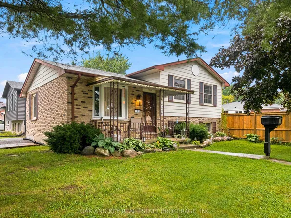 1 Vanier Pl, Saint Thomas, ON N5R 5L2