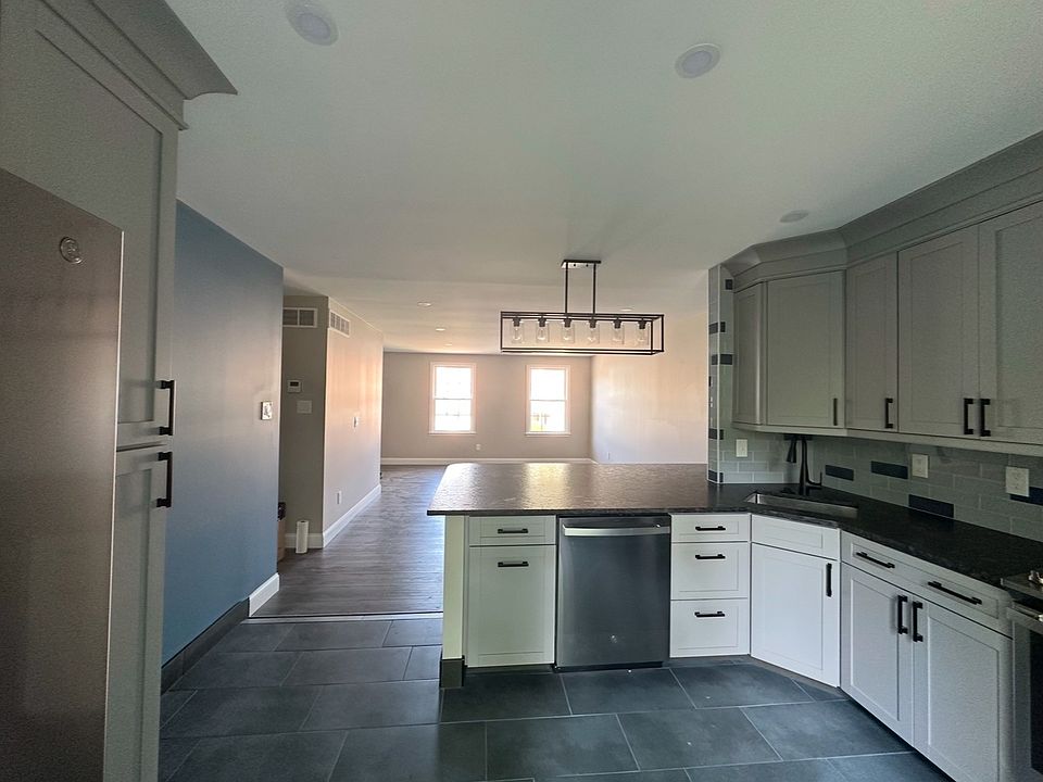 2nd image of 1677A Bluebird Dr #A