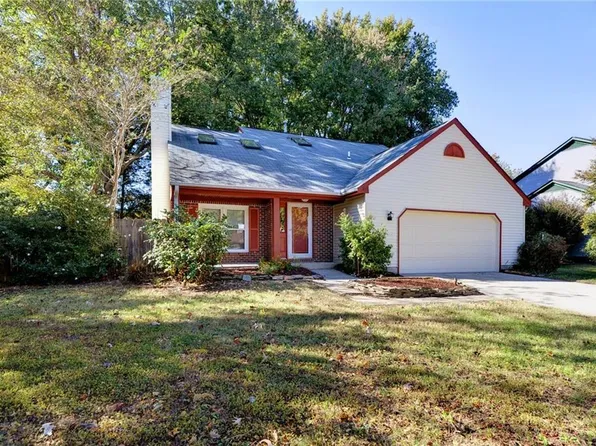 833 Garrow Rd, Newport News, VA 23608