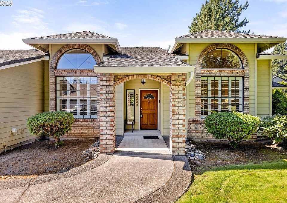 1st image of 2300 NE 160th Ave