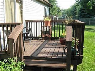 4th image of 1002 Meadowlane Dr