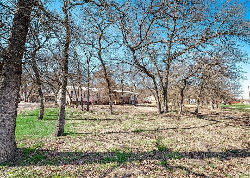 1st image of 273 Briar Oaks Ln