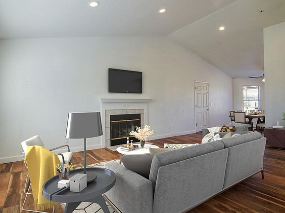 5th image of 12985 Rose Ct