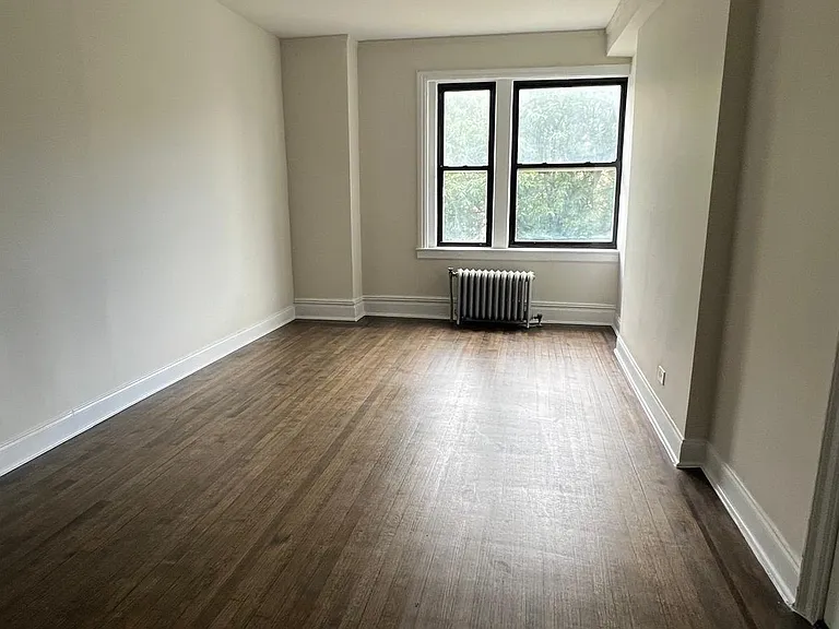 160 S Harrison St #302F — Photo 2
