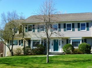 63 Davids Hill Rd, Woodbury, CT 06798
