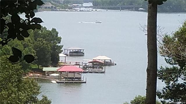 1st image of 190 High Lake Dr