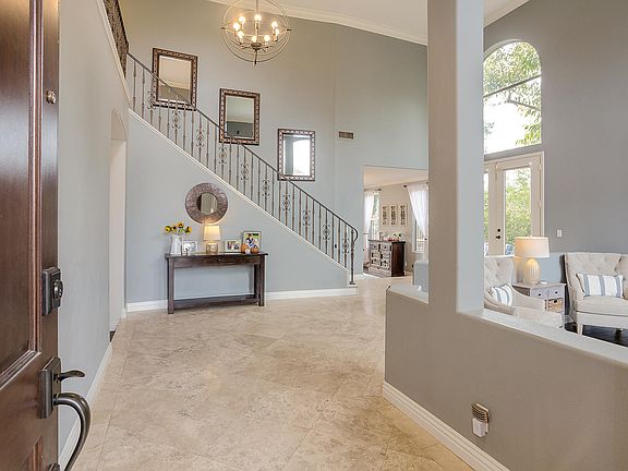 4th image of 7309 Hillsview Ct
