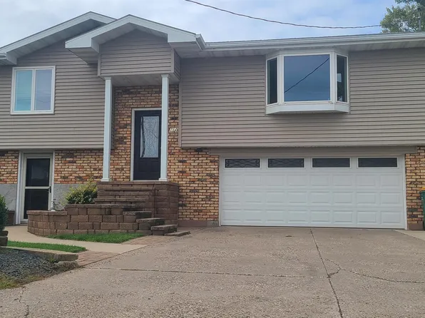 712 S Water St, Monona, IA 52159