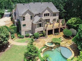 1060 River Laurel Dr, Suwanee, GA 30024