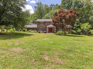 40 Glenmar Dr, Newnan, GA 30263