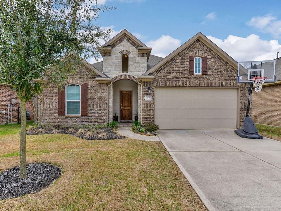 1st image of 119 Knollbrook Cir