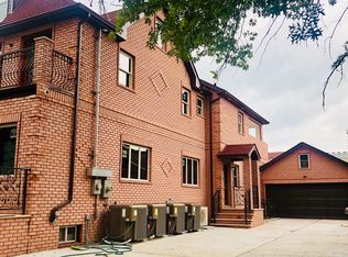 7131 112th St, Forest Hills, NY 11375