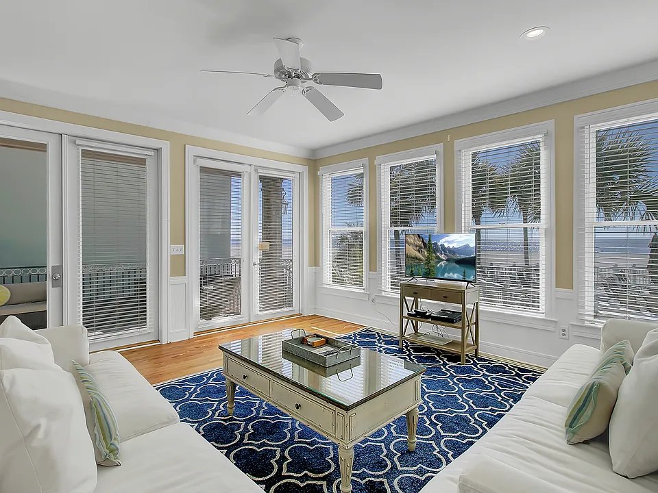 133 Grand Pavilion Blvd