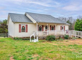 1024 Daniel Dr, Stanley, NC 28164