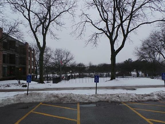 3rd image of 3505 Lakeview Dr APT 303