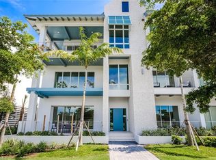 201 8th St S #101, Naples, FL 34102