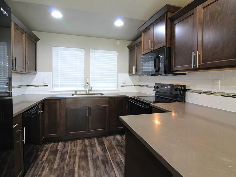 680 Marysville Way — Photo 8