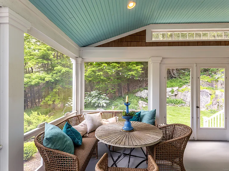 102 Westwoods Rd #1 — Photo 11