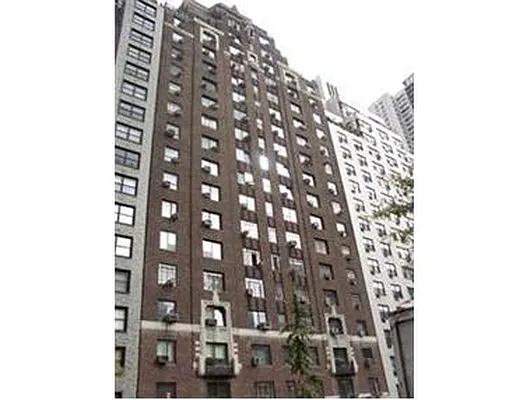 Sold by Douglas Elliman | media 21