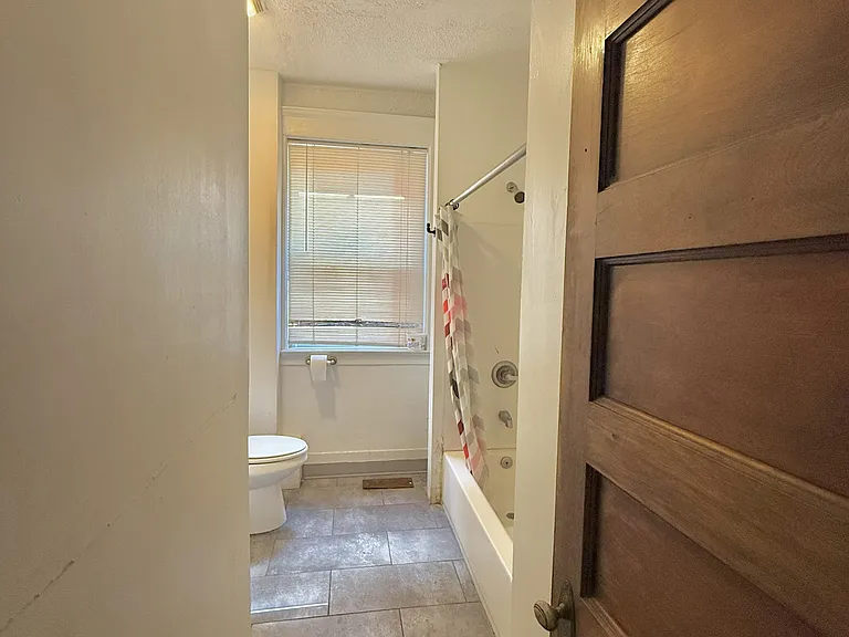 322 Edgewood Ave #2B — Photo 11