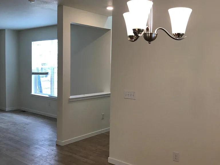 867 N Quatar St — Photo 4