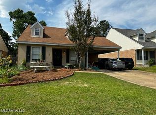 142 Ripon Ct, Ridgeland, MS 39157
