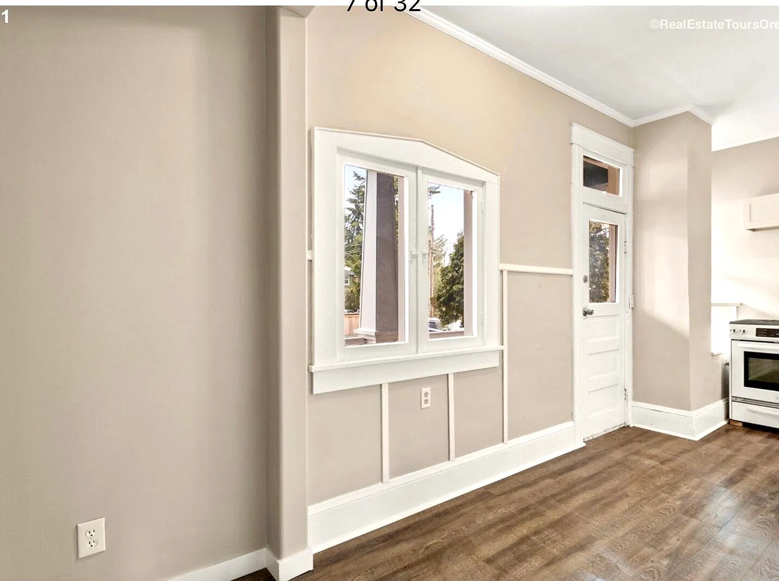 8005 N Willamette Blvd — Photo 2