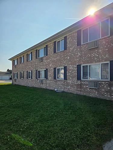240 Main St Photo 1