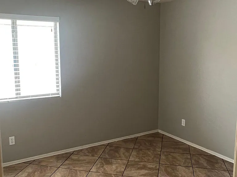 15946 W Williams St — Photo 21