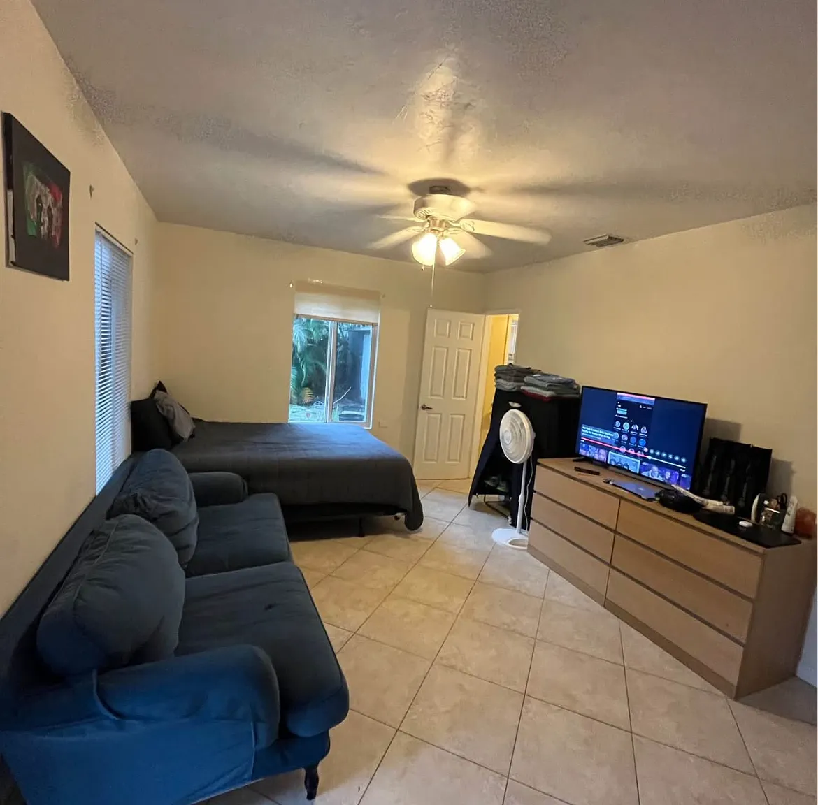 Studio, 450 sqft, $1,300 — Photo 2