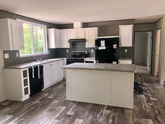 2nd image of 3174 Tall Oaks Dr