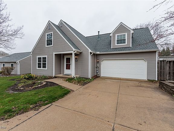 2nd image of 14542 Cross Creek Ln