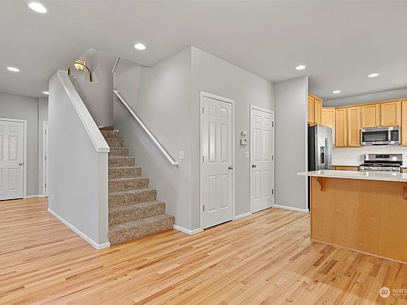 3rd image of 10728 221st Lane NE #34