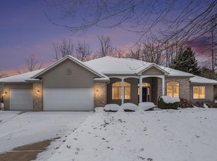 146 Steamburg Dr, East Leroy, MI 49051