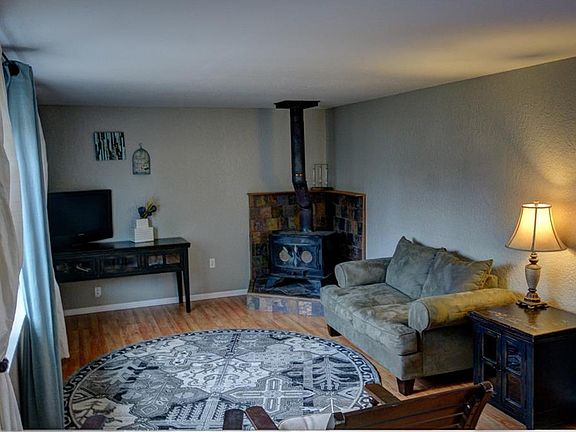 3rd image of 4614 Bowman Dr