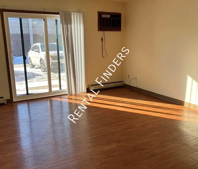 129 E Mitchell Ave #3 — Photo 3