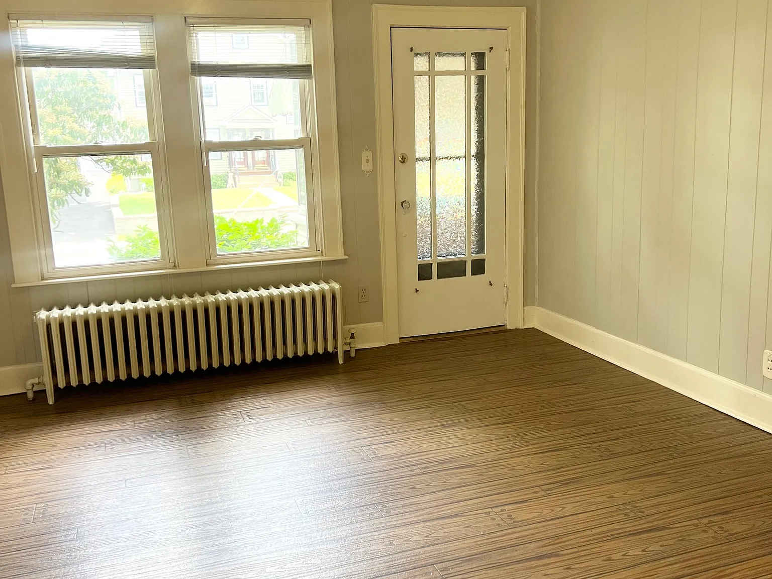 2 bed, 1.0 bath, 1048 sqft, $2,100 — Photo 4