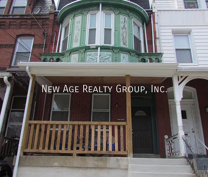 436 N 32nd St #1 — Photo 1